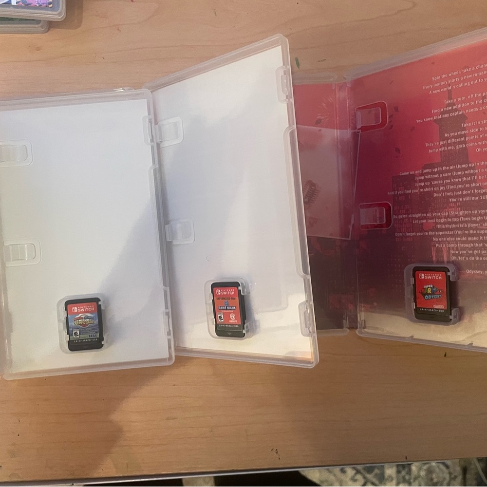 Nintendo Switch bundle - Picture 8 of 15
